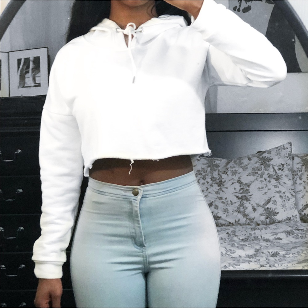 White Crop Top Hoodie